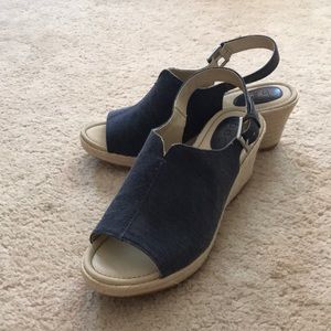 Super cute boc wedges